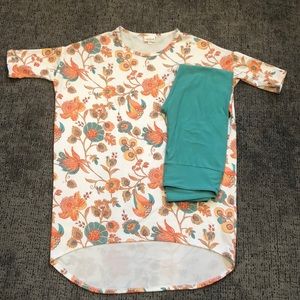 XXS LulaRoe Irma tunic and matching OS leggings